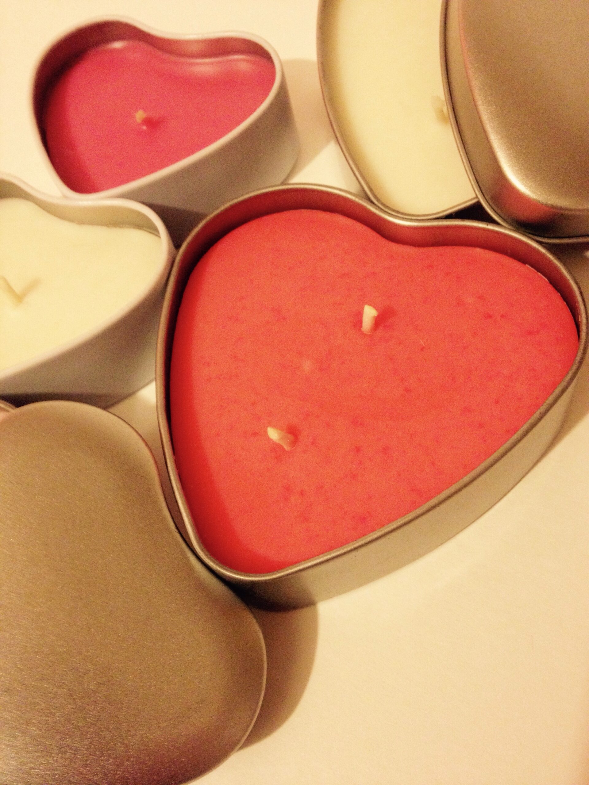 Gauci Large Heart Tin 120g - Image 4